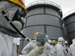 Kebocoran dari tiga reaktor mengontaminasi makanan. Air Radioaktif Nuklir Fukushima Akan Dibuang Jepang Ke Laut