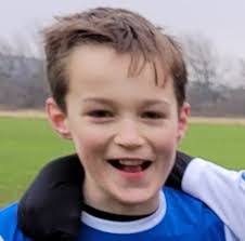 Gill Mcmahon's Instagram, Twitter & Facebook