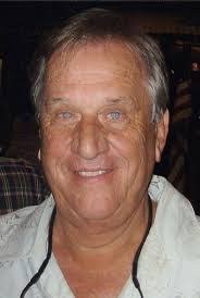 Carolyn Lyon's Instagram, Twitter & Facebook