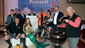 Außerdem ist das gärtnern eine gesunde beschäftigung in ihrer freizeit und bietet einen echten mehrwert. Whiskey Sport Und Reise Rundgang Uber Die Freizeit Messe Nurnberg Nordbayern De