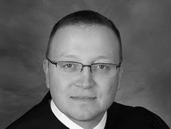 Commission gets 15 candidates for vacant judge post