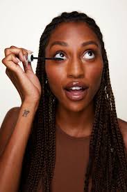 Cali Ray's Instagram, Twitter & Facebook