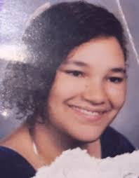 What was the inspiration for the 90s hair trend in senior photos?