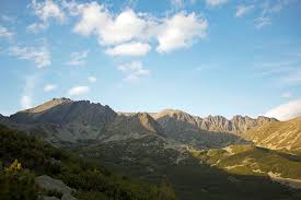 Tony and two of his uncle's confidants are it's the formula of mistaken identity/misunderstandings, but even with a good cast, this one falls below the doris/rock offerings in the genre. Jasna Slovakia Ultimate Guide For Any Time Of Year Wandering On