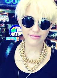 Miley Cyrus-Wrecking Ball