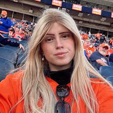 Nature at its finest — Colorado 💙 @reevesella_