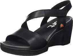 Black brown blue red white gray green yellow purple orange other. Black Wedge Sandals 520 Products Up To 58 Stylight