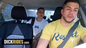 Hunk Taxi Driver Fer Froma Breeds Cute Latino Uriel Simon In The Middle Of  A Park - Dick Rides - XVIDEOS.COM
