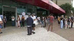Pelas cotas, no mesmo curso, a nota caiu para 815,56 pontos. Fuvest 2021 2Âª Fase Comeca Neste Domingo Com Prova De Portugues E Redacao Educacao G1
