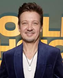 Un día como hoy #7enero de 1971: Nació en Modesto, California, Estados  Unidos, Jeremy Lee Renner (Jeremy Renner), actor de cine, productor,  cantante y compositor. Actúa en el Universo Cinematográfico de Marvel