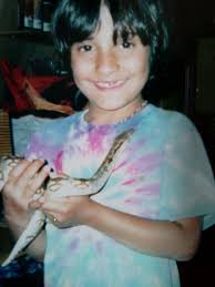 Educate children about nonvenomous snakes safely