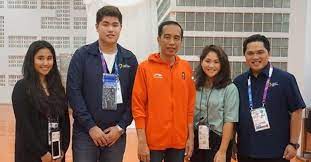 Ia merupakan anak ketiga dari pasangan teddy thohir dan edna thohir. Begini Gaya Hidup Arfa Thohir Anak Erick Thohir Yang Suka Liburan Dan Olah Raga