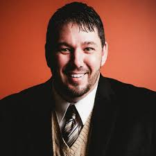 Lynn Reardon (@LynnMarieSocha)