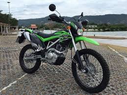 Gambar modifikasi klx 150 terlengkap. Diam Diam Kawasaki Klx 150 Dapat Warna Baru Harga Tetap Otosia Com