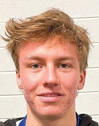 Footy Seniors into the Grand Final