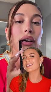 @Hailey Bieber Strawberry Glazed Lip combo🍓 In love with the new @rhode  skin lip treatment!!🫶🍩 #makeup #beauty #haileybieber #strawberrymakeup  #rhodeskin