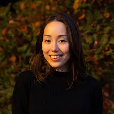 Alexis Ross's Instagram, Twitter & Facebook