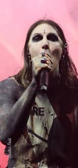 These pictures are 🔥🔥🔥 Chris Motionless