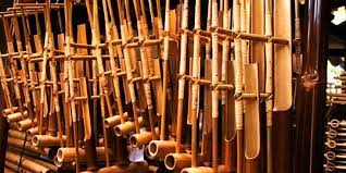 Alat musik saluang merupakan alat musik yang berasal dari sumatera barat. 10 Fakta Menarik Angklung Alat Musik Khas Sunda Yang Mendunia Merdeka Com