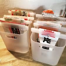 いいね 95件 コメント5件 kazukoさん kazu t 0901 のinstagramアカウント ダイソーのボックスとセリアのクリップで食品ストック収納 サイズかバラバラでも クリップで止めることで立て掛けて収納できてひとめで目当てのものを取り出せます ダイ インテリア