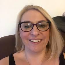 Kim Ratcliffe (@kimwire13)