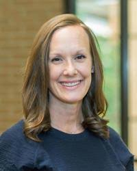 Amanda Cleveland's Instagram, Twitter & Facebook