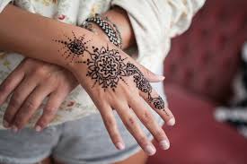 Deswegen hab ich dir ein paar vorlagen rausgesucht, die mir am. 1001 Ideen Wie Sie Ein Henna Tattoo Selber Machen