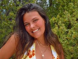 Allison Miles's Instagram, Twitter & Facebook