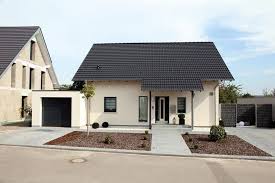 7 Fotos Eines Kleinen Einfamilienhauses Um Jeden Zu Inspirieren Homify Homify Prefabricated Houses House Design Design Your Dream House