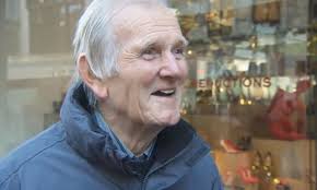 BBC reporter unknowingly interviews former Liverpool goalkeeper Tommy  Lawrence