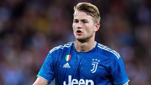 He is one of the most talented defenders among the current generation of footballers. Juventus De Ligt Uber Schwierigen Start Wie Ein Kind Im Susswarenladen Transfermarkt