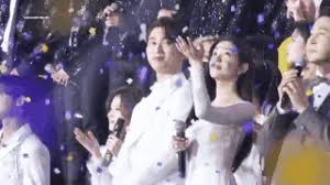 Setelah itu irene red velvet menyusul dengan dandanan super . Jinyoung Got7 Nhin Irene Red Velvet CÆ°á»i Ngá»t Ngao Táº¡i Kbs Gayo Daechukje 2019