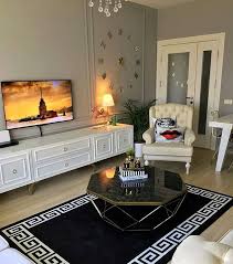 The Local Realty Adli Kullanicinin Dekorasyon Fikirleri Panosundaki Pin 2020 Oturma Odasi Dekorasyonu Oturma Odasi Fikirleri Oturma Odasi Tasarimlari