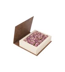 Ürünlerimiz kendi imalatımız olup toptan ve perakende satışımız mevcuttur. Brown Book Gul Yaprakli Gullu Lokum Endorfia