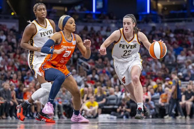 Indiana Fever vs. Connecticut Sun photos in WNBA action