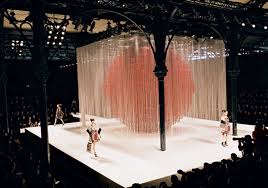 11 Jaw Dropping Set Designs From The Fashion Week Runway Fashion Show Kenzo Fashion Event