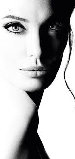 Black And White Pictures Of Women S Faces With Value Michaeloxoxo Jonxoxoxo Emmaruthxoxo Emmammerrick Color Void Contrast Photography Portrait Photography Portrait