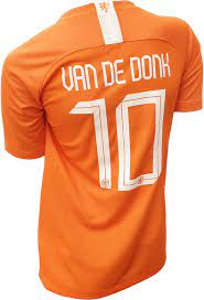 Dit is het tenue van de oranjeleeuwinnen. Nike Nederland Thuisshirt Van De Donk Dames Oranje Intersport Nl