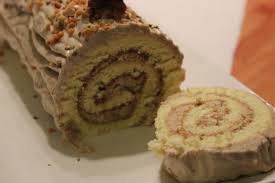 Buche De Noel Sans Creme Au Beurre Http Lespetitsplaisirsdedoro Fr Buche Praline Noisette Praline Noisette Pomme Caramel Alimentation
