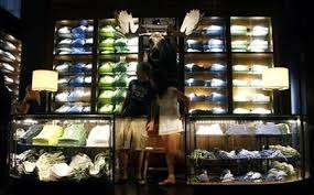 We have 279 abercrombie & fitch stores in our database. Abercrombie Fitch Profit Tops View Reuters Com