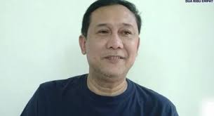 Mengenang bang @birgaldo_sinaga , bang birgaldo badannya tinggi besar, 182cm kira2 sama tinggi dengan aku. Birgaldo Sinaga Meninggal Dunia Denny Siregar Maafkan Temanmu Ini Suara Batam
