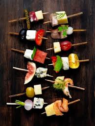 Voici la touche love de cette sélection originale ! Brochette Apero Une Selection D Idees Pour Bien Commencer Votre Repas Archzine Fr