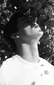 Hey Guys Check This Out Pretty Cool Ain T It Follow Me And My Boards If You Love Me 3 Just Kidding P I Know Portrait Fashion Art Photography Pretty People