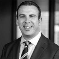 100+ perfiles de «Sharry»