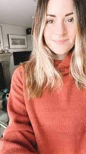 Callie Johnston's Instagram, Twitter & Facebook