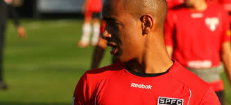 Aposta de Juvenal, Ademilson não teme pressão como titular