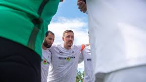 Max Kruse: Gewichtsschwankungen, TV-Pläne und Expertenrolle bei RTL - Imagen principal del artículo