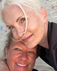 Susan Risdon's Instagram, Twitter & Facebook