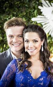 Nosa nosa — michel telo ft. Michel Telo E Thais Fersoza Se Pronunciam Pela Primeira Vez Apos Casamento Entretenimento R7 Famosos E Tv