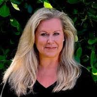 Samantha Klosterman's Instagram, Twitter & Facebook